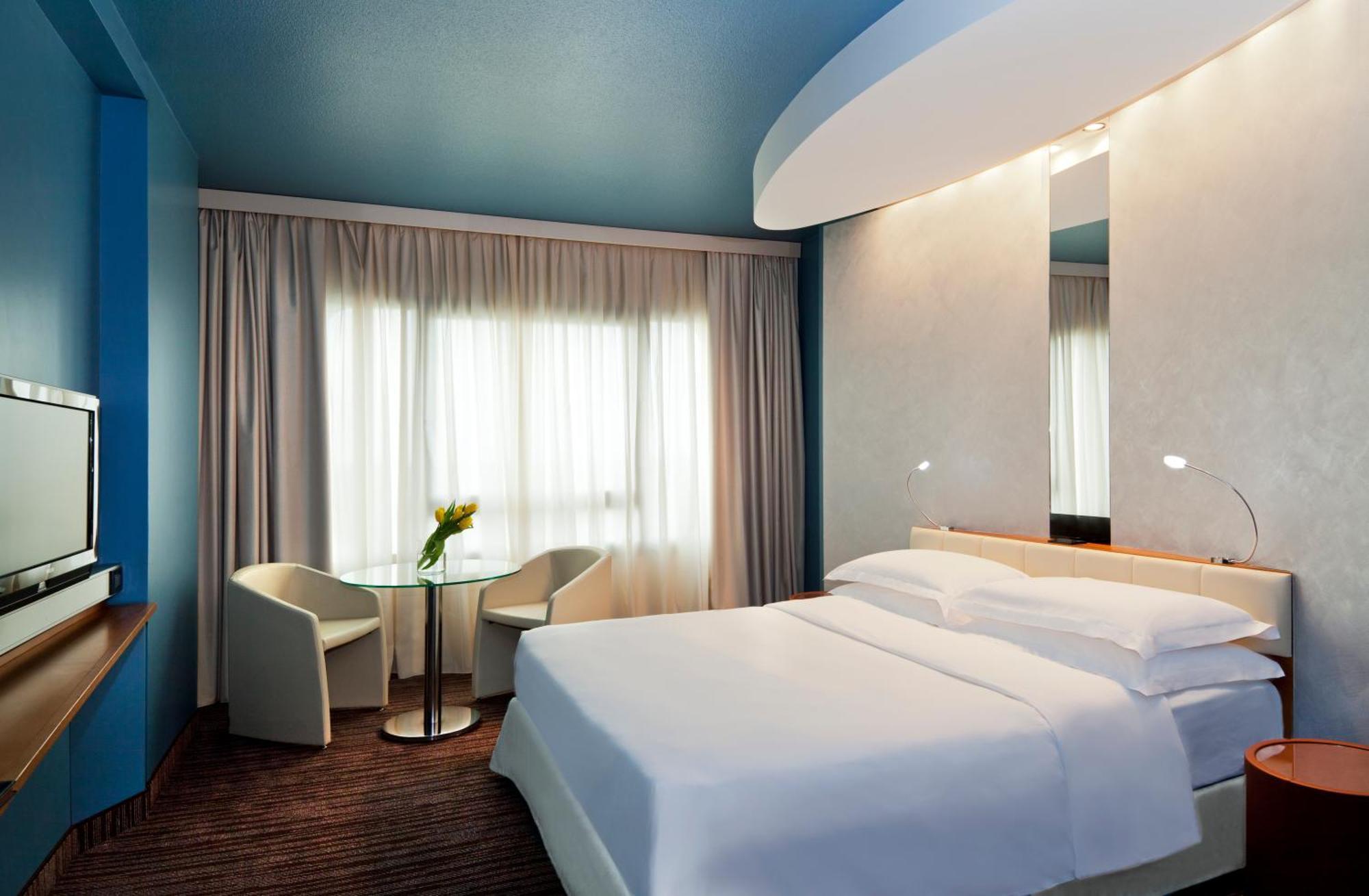 Four Points By Sheraton Падуа Екстериор снимка