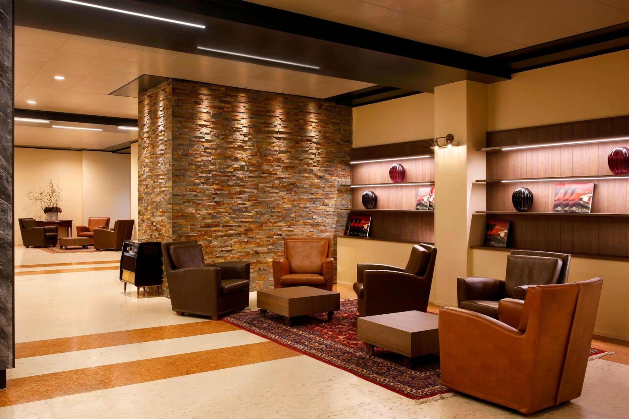 Four Points By Sheraton Падуа Екстериор снимка