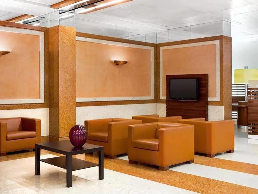 Four Points By Sheraton Падуа Екстериор снимка